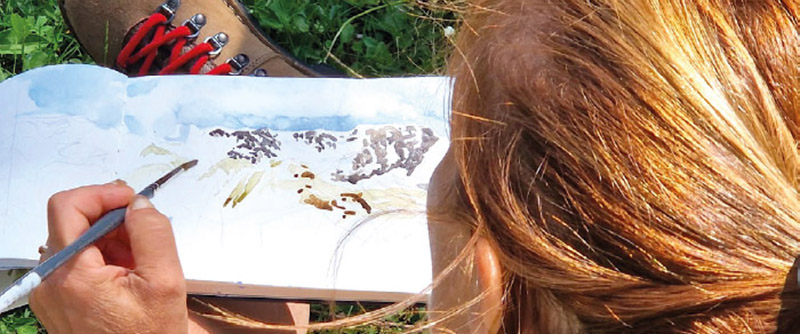 Laboratori di pittura ad acquerello per adulti: Dipingere la montagna sul carnet di viaggio
